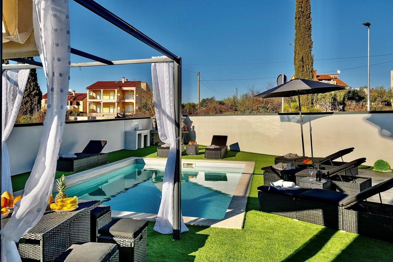 Complex Villa White Пула Экстерьер фото