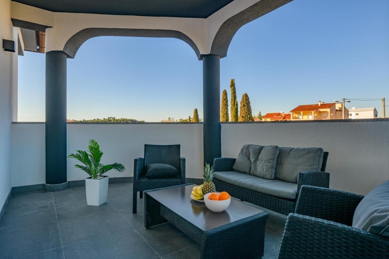Complex Villa White Пула Экстерьер фото